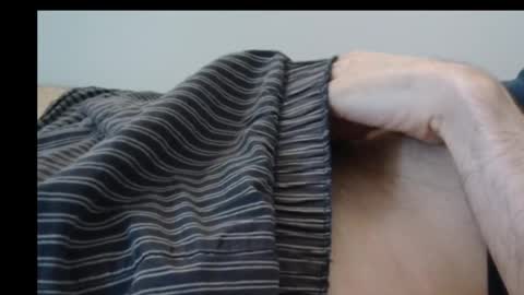 faldofaldo12 online show from April 1, 4:04 pm