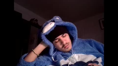 thefallenalien online show from February 8, 7:40 pm