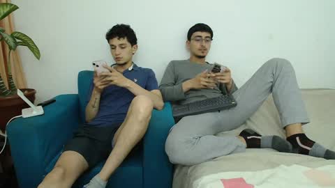 FallGays online show from April 30, 1:56 am