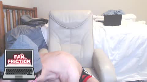 Snapshot of fanfriction chatting on February 16, 9:38 pm Fan Friction online show from February 16, 9:38 pm