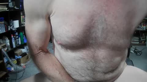 Snapshot of fantasyresort chatting on October 14, 3:13 am fantasyresort online show from October 14, 3:13 am