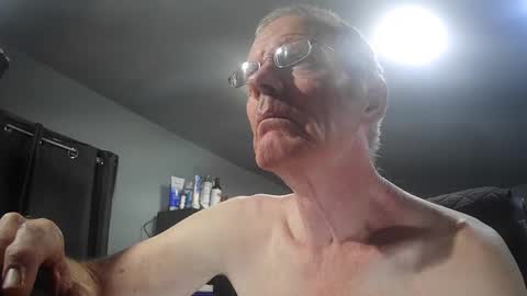 fantasyresort online show from April 29, 3:11 am