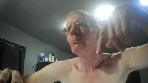 fantasyresort online show from April 28, 3:00 am