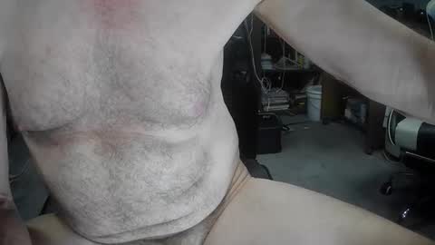 Snapshot of fantasyresort chatting on October 21, 3:31 am fantasyresort online show from October 21, 3:31 am