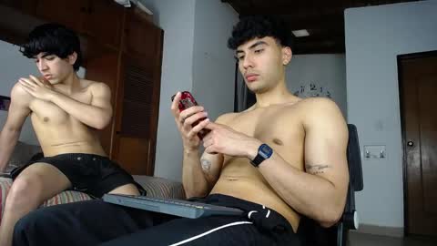 farid_24 online show from April 29, 3:33 am