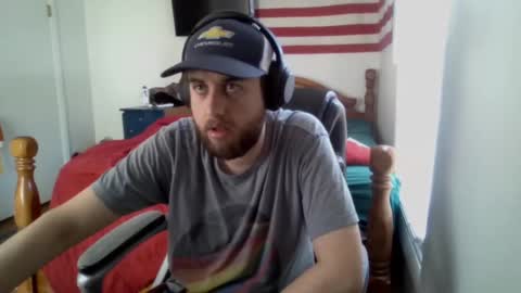 Snapshot of farmboy2398 chatting on February 21, 5:42 pm farmboy2398 online show from February 21, 5:42 pm