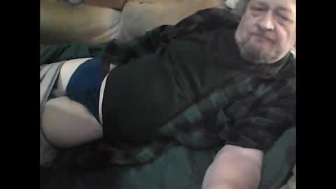 HoneyCumJuice4U online show from April 26, 2:09 am