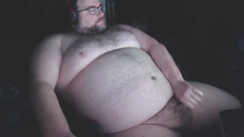 Snapshot of fat_n_thick29 chatting on January 4, 11:06 pm fat_n_thick29 online show from January 4, 11:06 pm
