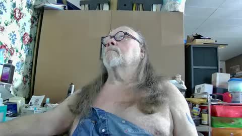 Fred. online show from December 19, 8:13 am