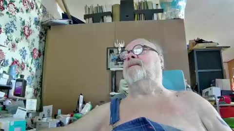 Fred. online show from December 26, 5:51 pm