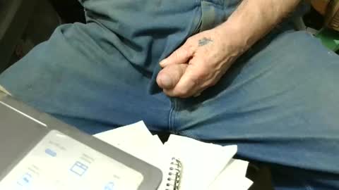 Snapshot of fatfreddythecat chatting on October 29, 4:48 am Fred. online show from October 29, 4:48 am