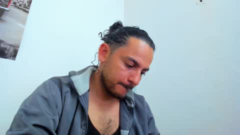 favid95 online show from April 22, 9:30 pm