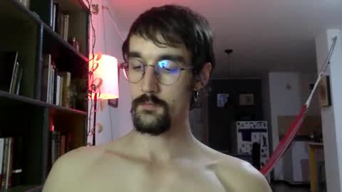 Snapshot of fazzbinderx chatting on March 4, 3:22 am fazzbinder online show from March 4, 3:22 am