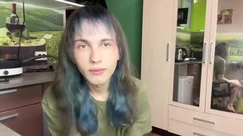 Mark online show from February 11, 4:45 pm