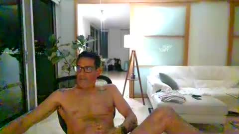 Miami Persian online show from February 17, 2:54 am