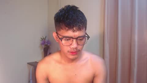 Snapshot of fearless_24 chatting on October 5, 6:23 pm Josh online show from October 5, 6:23 pm