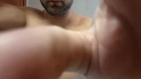 Snapshot of fede2985 chatting on December 31, 8:26 am Fede online show from December 31, 8:26 am