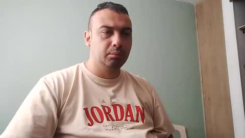 Snapshot of federikofer2 chatting on February 2, 3:07 pm federico online show from February 2, 3:07 pm