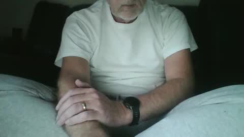 Snapshot of feet_fan69 chatting on October 10, 4:23 pm John Buck online show from October 10, 4:23 pm