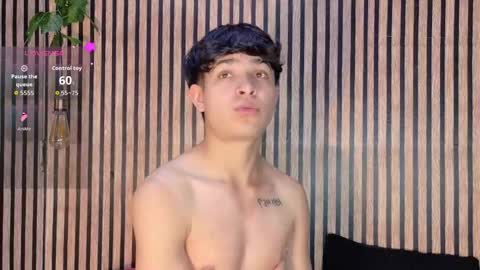 felipe_boy_18 online show from October 11, 6:06 am