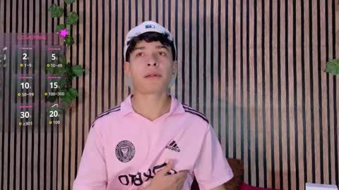 felipe_boy_18 online show from October 9, 3:11 am