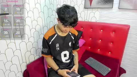 felipe_boy_18 online show from March 6, 4:30 am