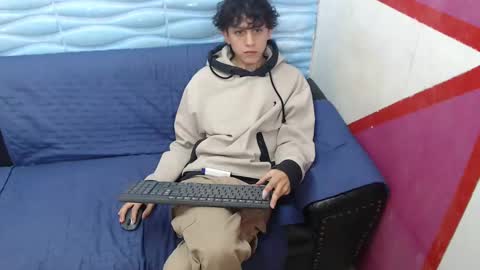Felipe Browns online show from January 3, 1:03 pm
