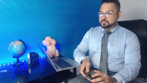 Snapshot of felipe_quiroz1 chatting on September 11, 12:15 pm FELIPE QUIROZ online show from September 11, 12:15 pm