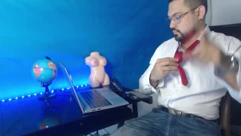 Snapshot of felipe_quiroz1 chatting on September 15, 12:28 pm FELIPE QUIROZ online show from September 15, 12:28 pm