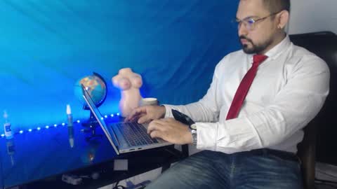 Snapshot of felipe_quiroz1 chatting on September 16, 12:28 pm FELIPE QUIROZ online show from September 16, 12:28 pm