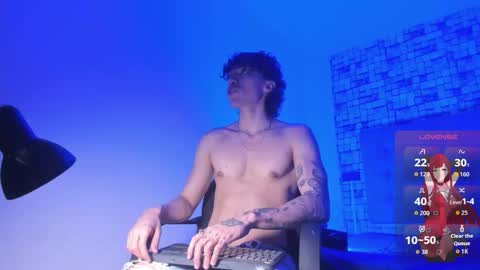 Snapshot of felix__star chatting on October 2, 8:35 pm Felix online show from October 2, 8:35 pm