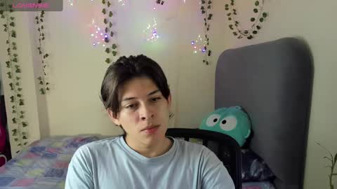 Snapshot of felix_leex chatting on February 18, 7:54 pm Felix leex online show from February 18, 7:54 pm