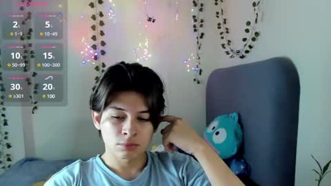 Snapshot of felix_leex chatting on March 2, 7:52 pm Felix leex online show from March 2, 7:52 pm