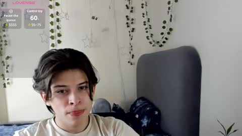 Snapshot of felix_leex chatting on March 4, 7:43 pm Felix leex online show from March 4, 7:43 pm
