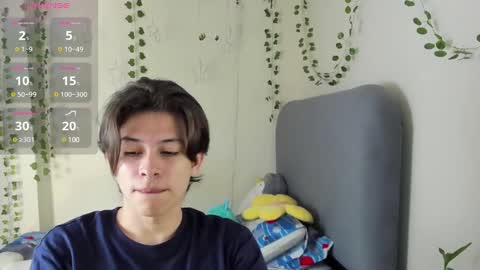 Snapshot of felix_leex chatting on December 22, 7:21 pm Felix leex online show from December 22, 7:21 pm