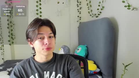 Snapshot of felix_leex chatting on December 21, 7:06 pm Felix leex online show from December 21, 7:06 pm