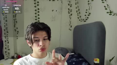 Snapshot of felix_leex chatting on January 4, 7:13 pm Felix leex online show from January 4, 7:13 pm
