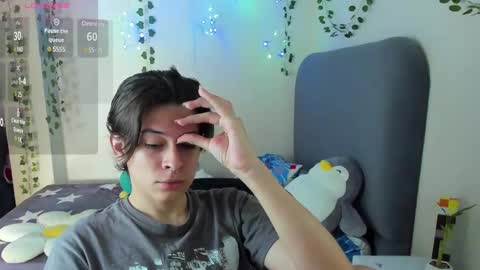 Snapshot of felix_leex chatting on December 18, 7:41 pm Felix leex online show from December 18, 7:41 pm