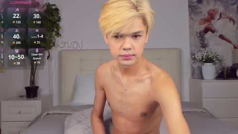 Snapshot of felix_rey chatting on February 25, 4:21 pm Felix online show from February 25, 4:21 pm