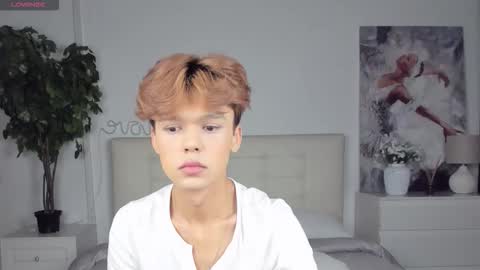 Snapshot of felix_rey chatting on September 21, 3:01 pm Felix online show from September 21, 3:01 pm