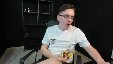 FelixStark online show from May 8, 5:41 am