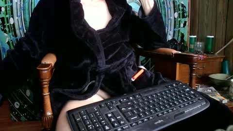 Snapshot of fellatioauto chatting on February 8, 5:18 pm hungnsexy online show from February 8, 5:18 pm