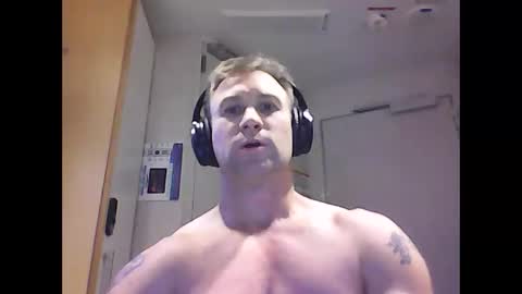 femalesonly1990 online show from September 12, 12:16 pm