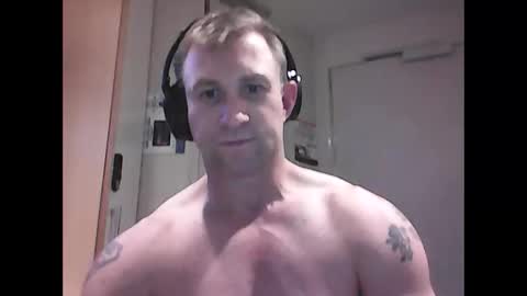 femalesonly1990 online show from September 14, 12:18 pm