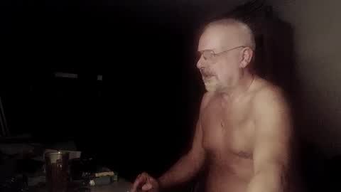 Snapshot of femdom_sub chatting on February 19, 4:44 am femdom_sub online show from February 19, 4:44 am