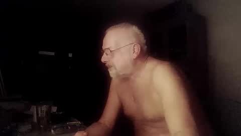 Snapshot of femdom_sub chatting on February 22, 4:51 am femdom_sub online show from February 22, 4:51 am