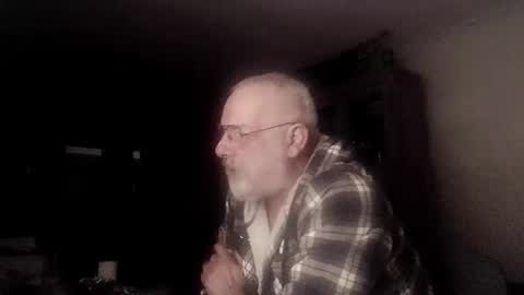 Snapshot of femdom_sub chatting on January 17, 2:18 am femdom_sub online show from January 17, 2:18 am