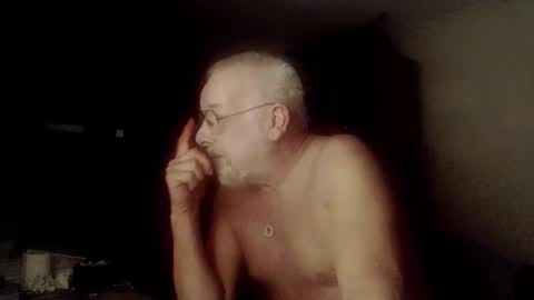 Snapshot of femdom_sub chatting on March 2, 3:24 am femdom_sub online show from March 2, 3:24 am