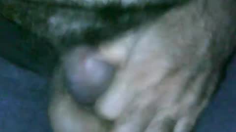 Snapshot of fer_2197 chatting on December 30, 12:32 am fer_2197 online show from December 30, 12:32 am