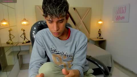 FER PHOENIX online show from March 5, 3:25 am